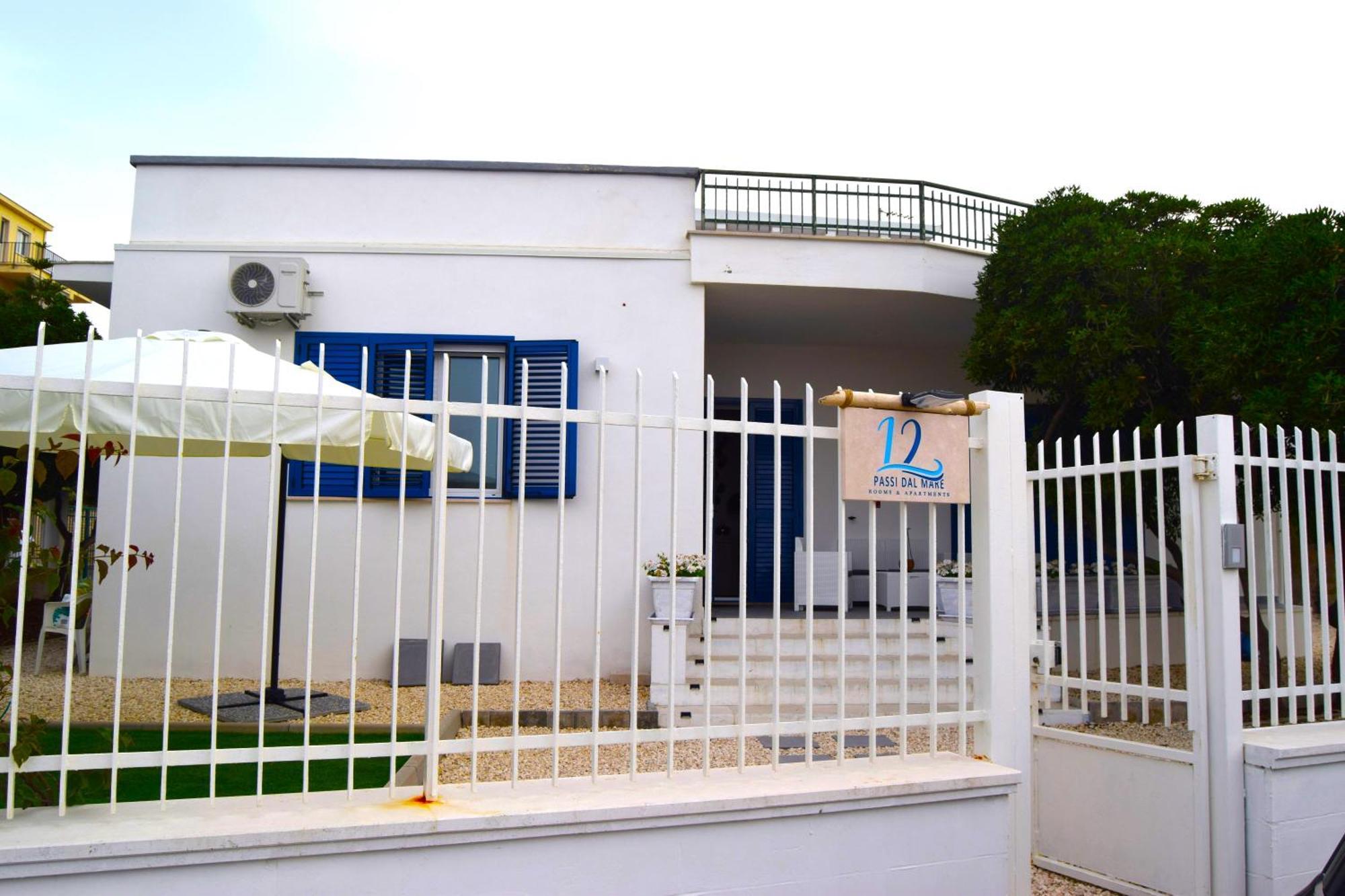 12 Passi Dal Mare Hotel Bari Exterior photo